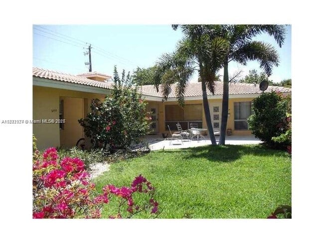Foto del edificio - 2724 NE 32nd St