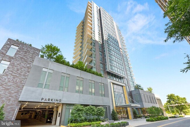 Foto del edificio - 7887 Jones Branch Dr