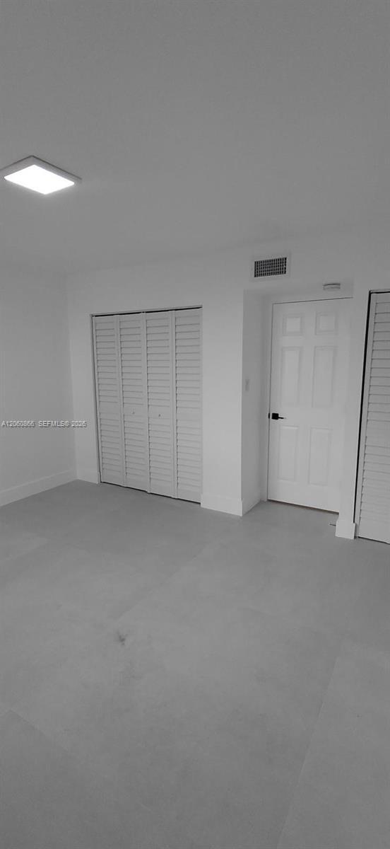 Foto del edificio - 1115 W 38th Terrace