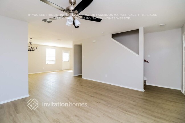 Foto del edificio - 6005 English Saddle Ln