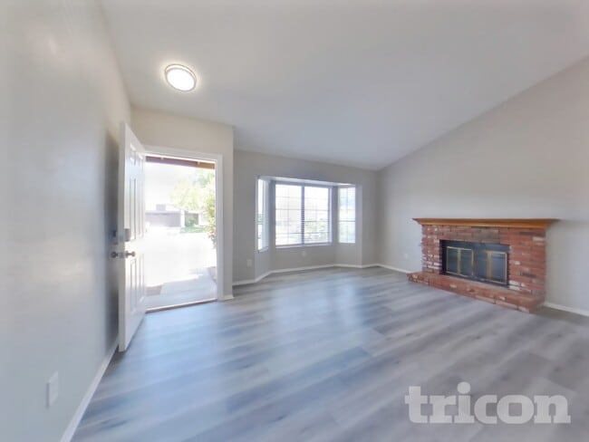 Building Photo - 532 E Ave J 9