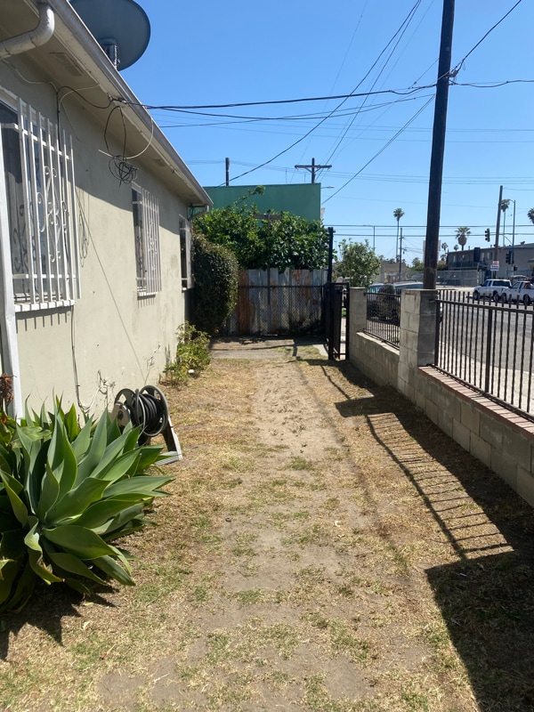 Foto del edificio - 4364 Ascot Ave