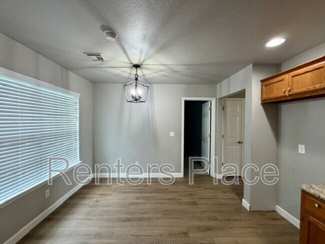 Foto del edificio - 312 W Sycamore St