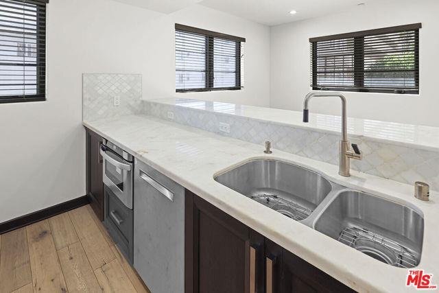 Building Photo - 10523 Ashton Avenue, Los Angeles, CA 90024...