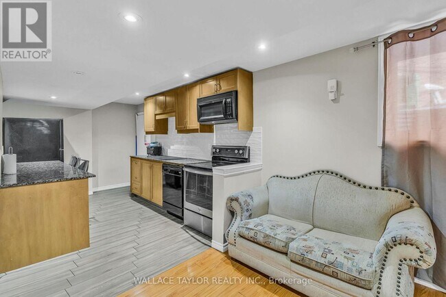 Building Photo - 6 Notman Way