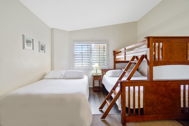 Foto del edificio - 16 Corniche Dr