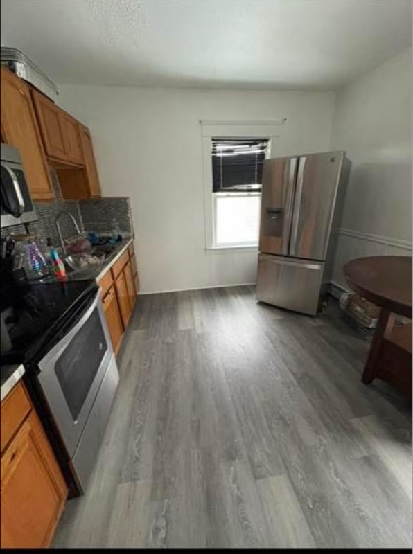 Building Photo - 121 Stanwood St