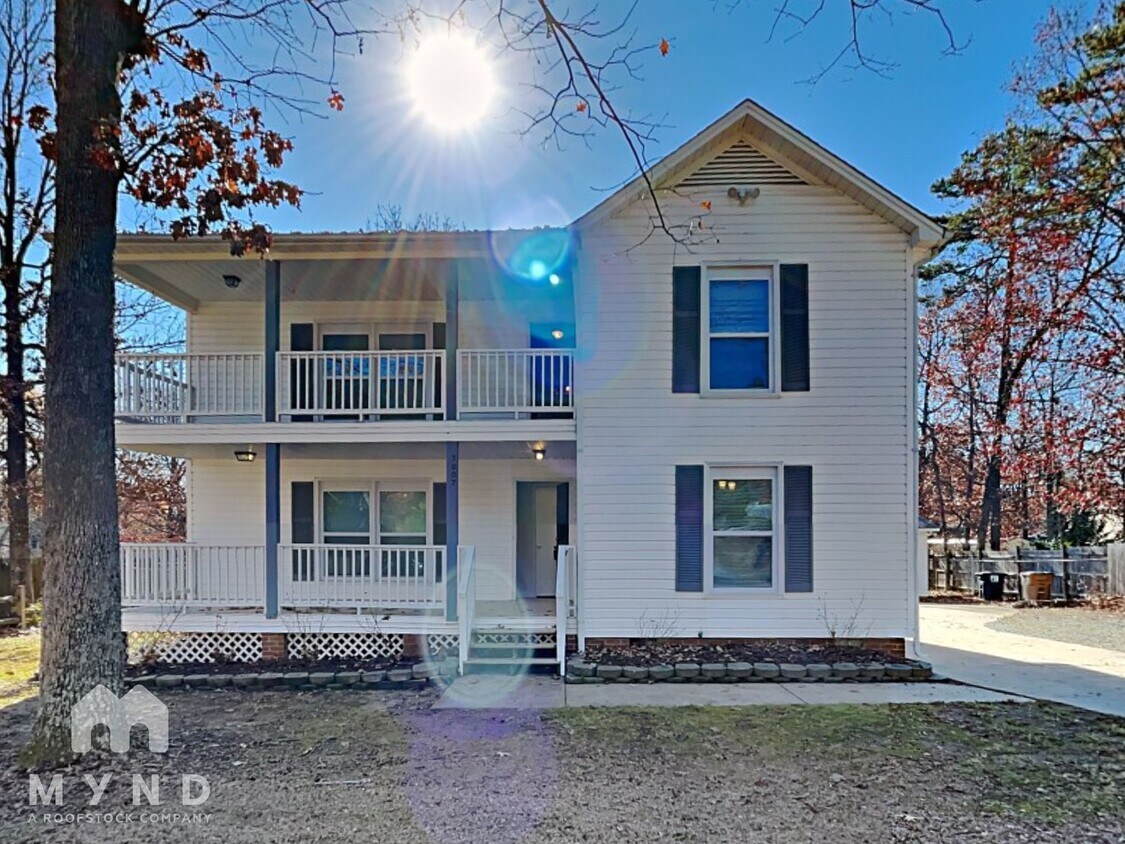 Primary Photo - 7907 Red Lantern Rd