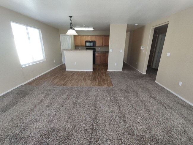 Foto del edificio - 4 Bedroom - 2 Bath - 1589 Sq. Ft. Home in Gladden Farms Community - Marana