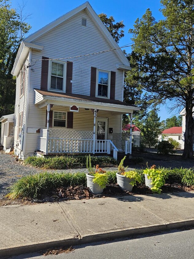 43 North St, Onancock, VA 23417 Townhome Rentals in Onancock VA
