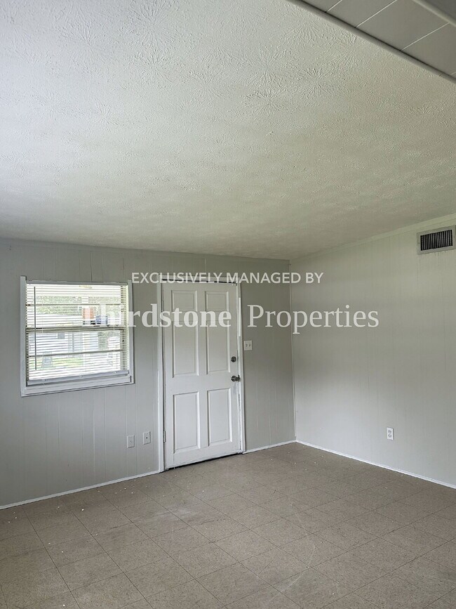 Foto del edificio - 630 E 60th St