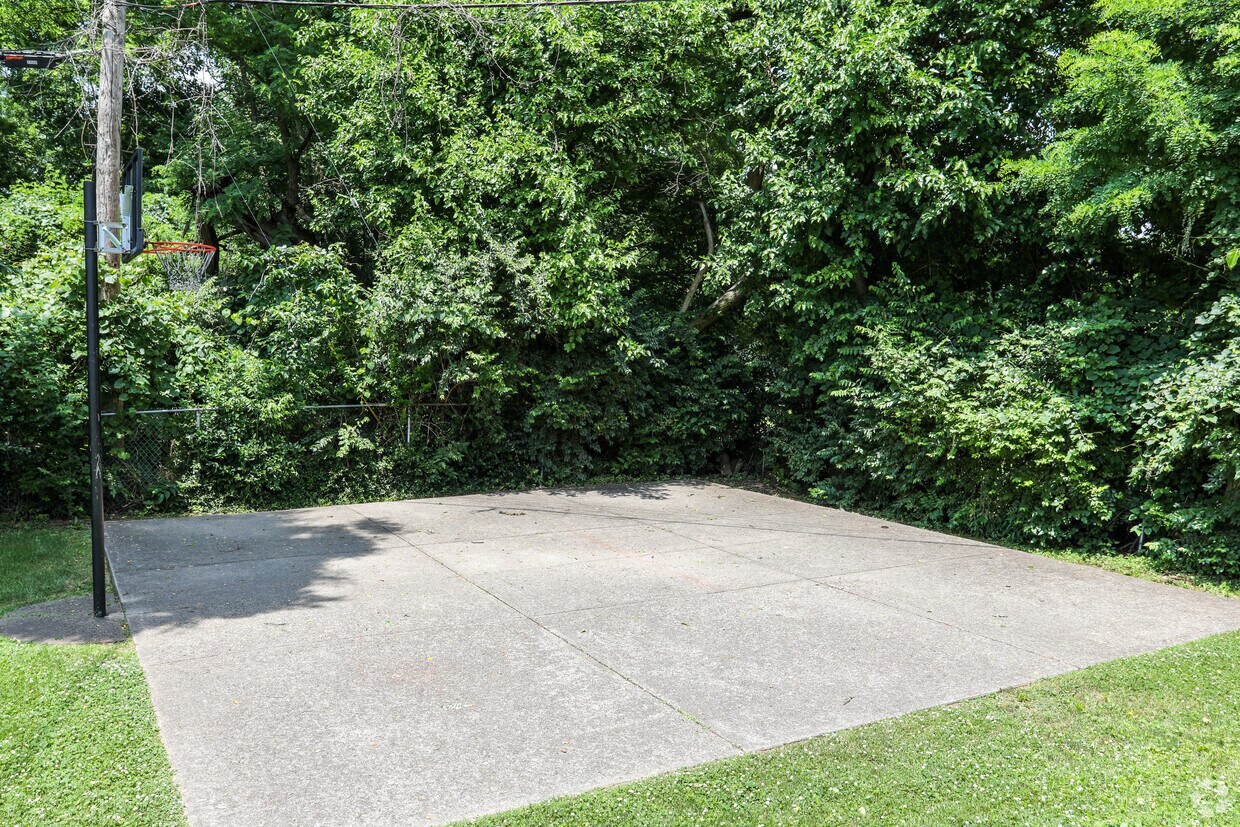 Arlington Village Apartments 1733 Arlin Pl Fairborn, OH