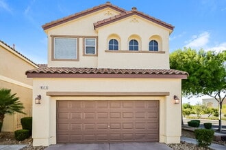 Building Photo - 8573 Primula Ct