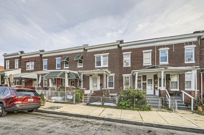 Building Photo - 2509 Lauretta Ave