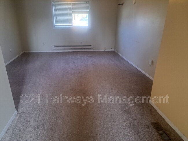 Building Photo - 115 N Water St