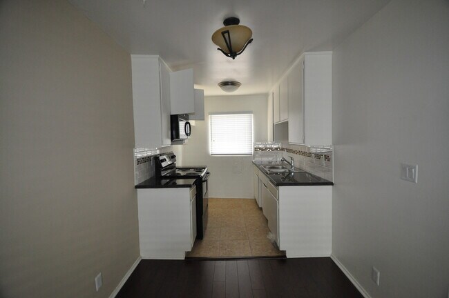 Foto del edificio - 4201 Arch Dr