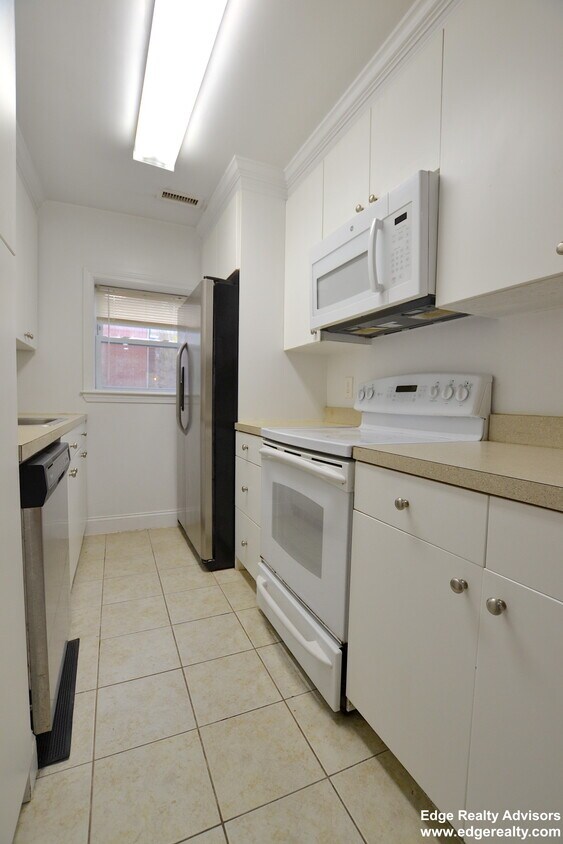 Primary Photo - 49 Bellamy St