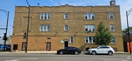 Building Photo - 3752 W Division St