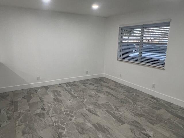 Building Photo - 2710 Peer Ln