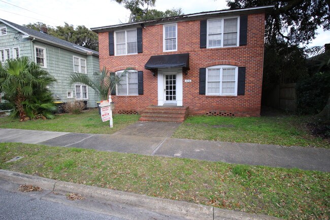 Front of 3658 Herschell - 3658 Herschel St