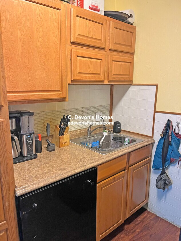 Primary Photo - 89 2nd St