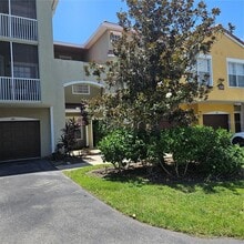 Building Photo - 5500 Bentgrass Dr