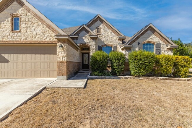 Foto del edificio - 8727 Hideout Bnd