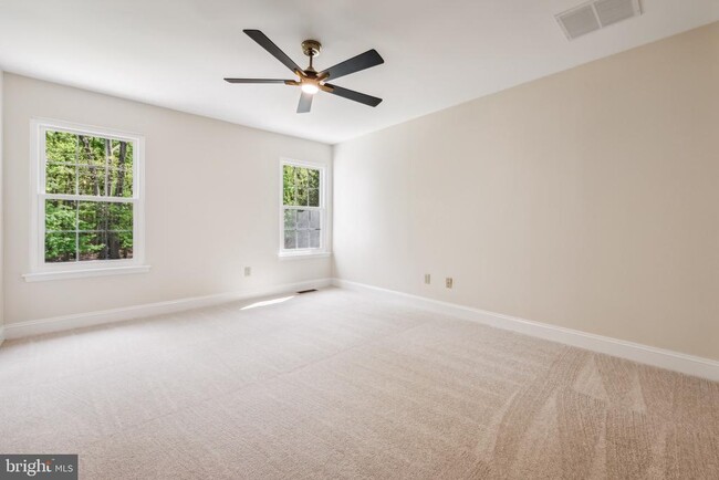 Building Photo - 100 Kettlebrook Dr