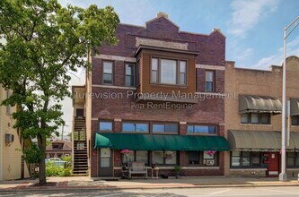 Building Photo - 527 N Chicago St