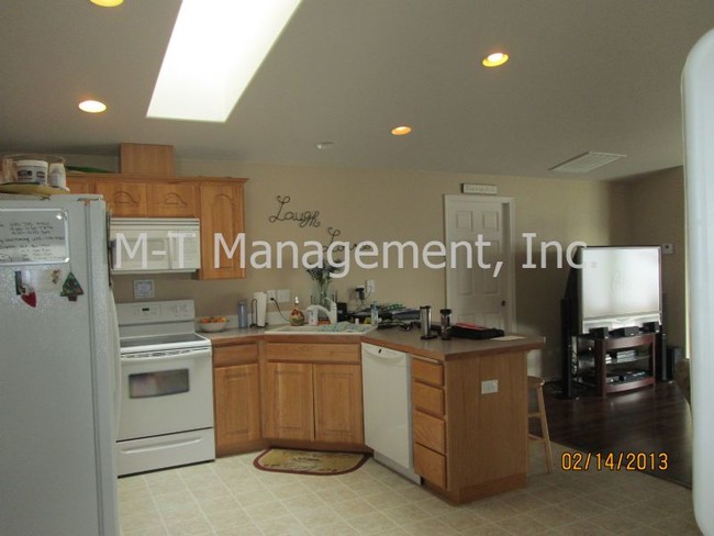 Building Photo - 9505 Asher Dr