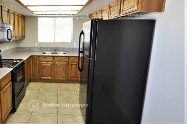 Foto del edificio - 8343 W Alice Ave