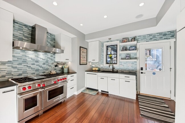 Foto del edificio - 1717 N Hudson Ave