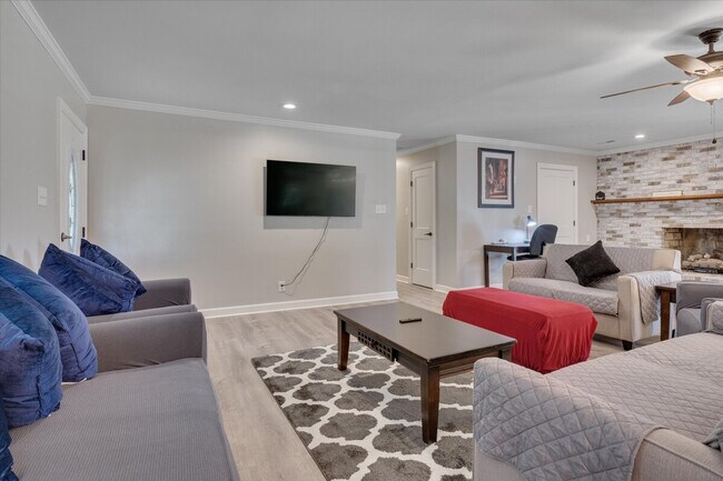 Building Photo - 1012 Glenco Rd