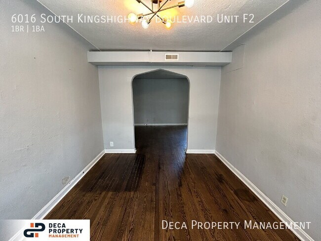 Building Photo - 6016 S Kingshighway Blvd