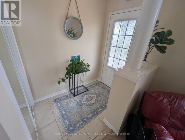 Building Photo - 2307 Sutton Dr