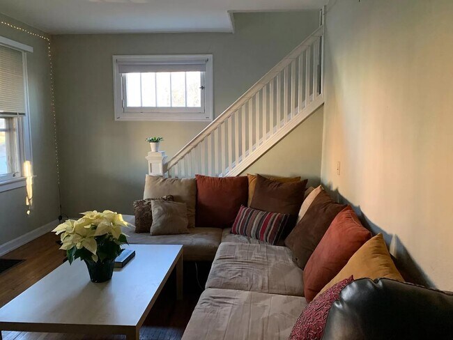 Foto del edificio - 647 Probasco St