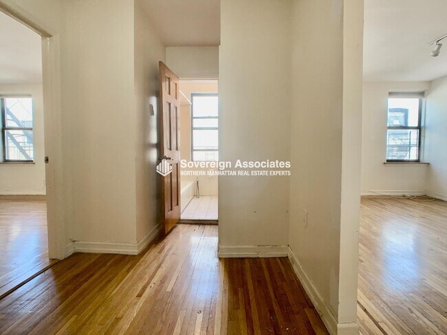 Building Photo - 183 Pinehurst Avenue