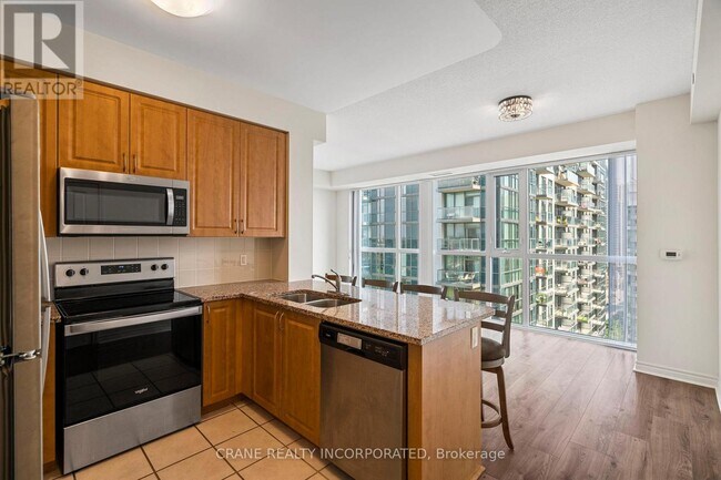 Photo du bâtiment - 349 Rathburn Rd W