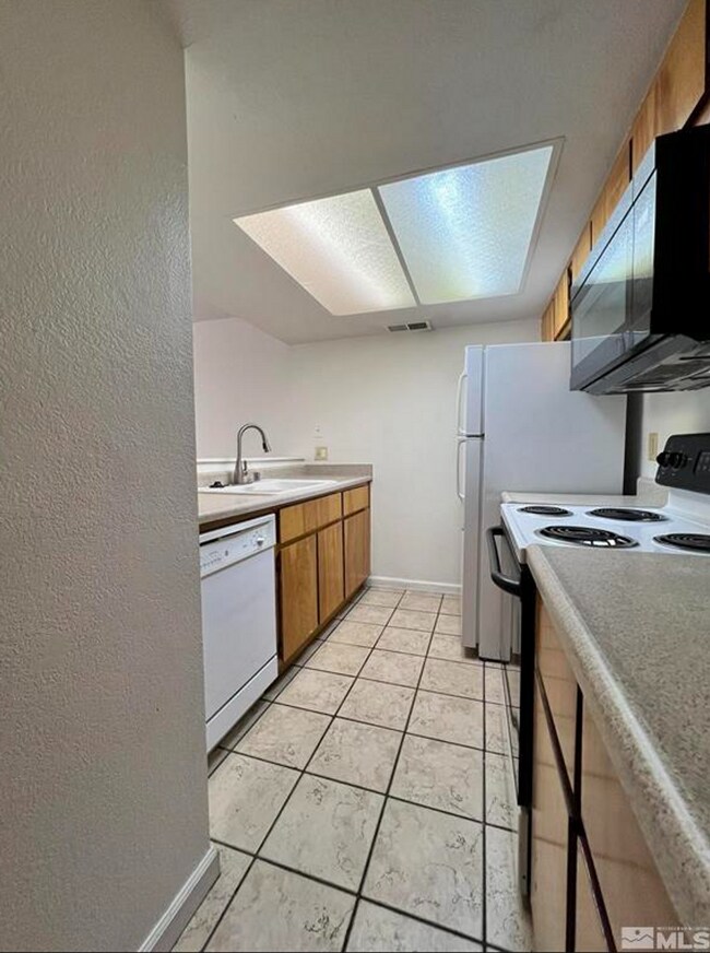 Foto del edificio - 1527 Steven Ct