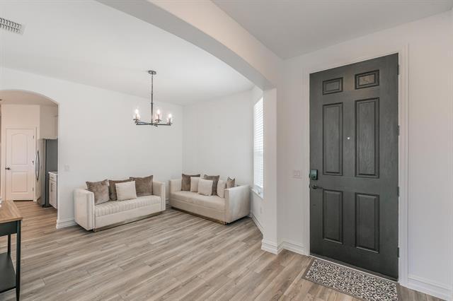 Foto del edificio - 4305 Noble Ln