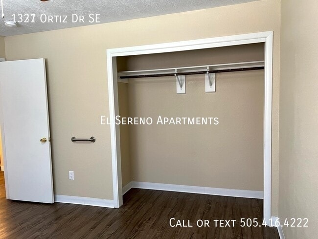 Foto del edificio - 1327 Ortiz Dr SE