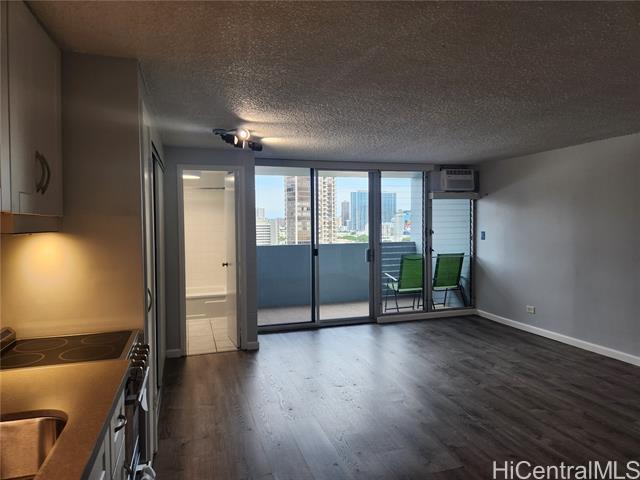 Building Photo - 824 Kinau St