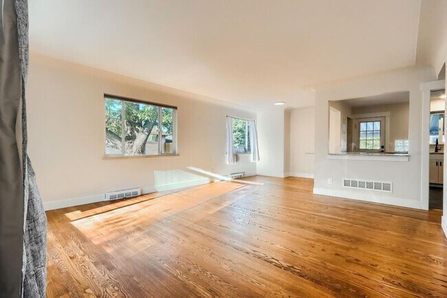 Foto del edificio - 5971 S Crestview St