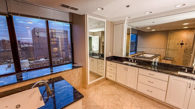 Foto del edificio - 44 W Broadway