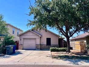 Building Photo - 14119 Fawn Dr
