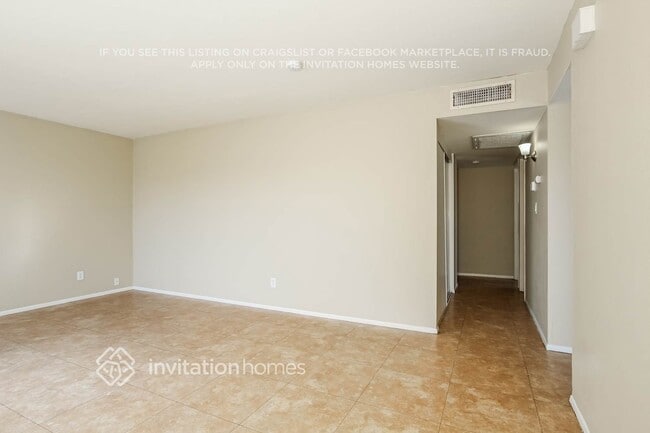 Foto del edificio - 5414 W Wilshire Dr