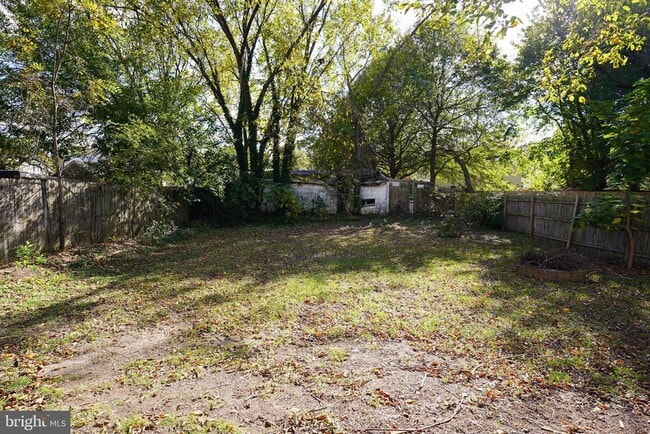 Building Photo - 422 Virginia Ave