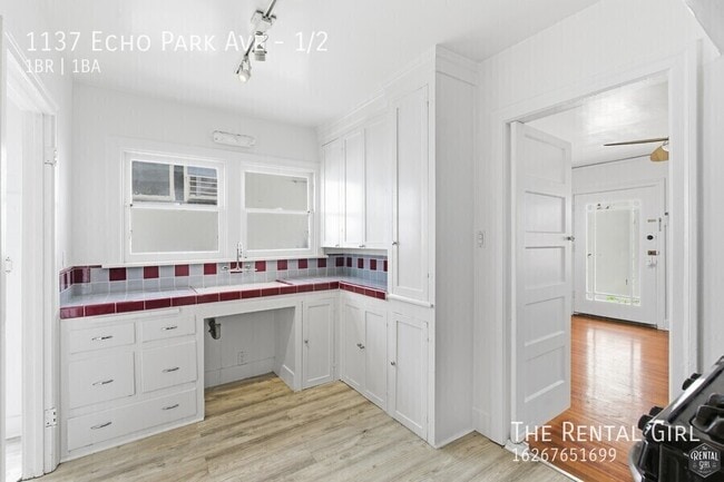 Building Photo - 1137 Echo Park Ave