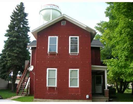 Primary Photo - 218 E North St