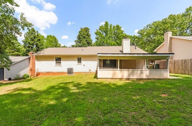 Building Photo - 5936 Loch Arbor Ln